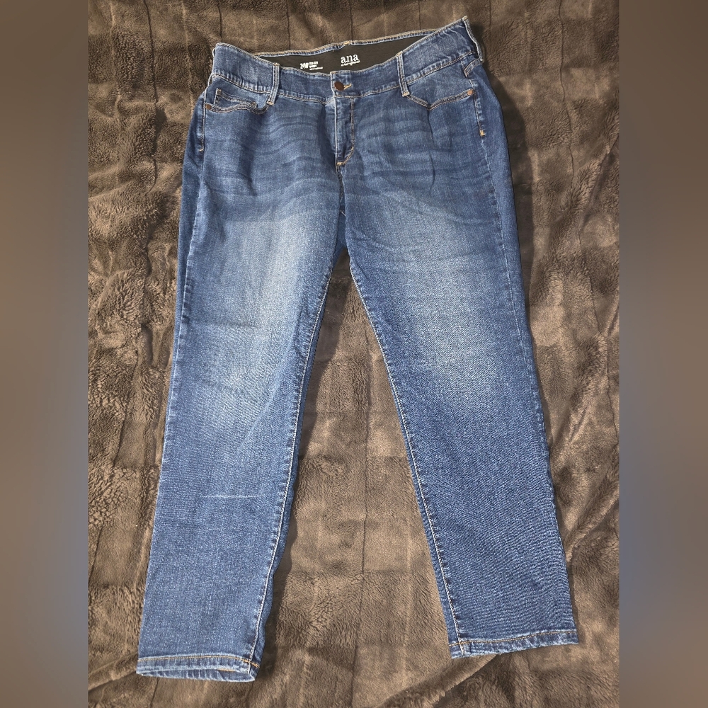 A.N.A Women’s Light Blue Skinny Jeans 24W